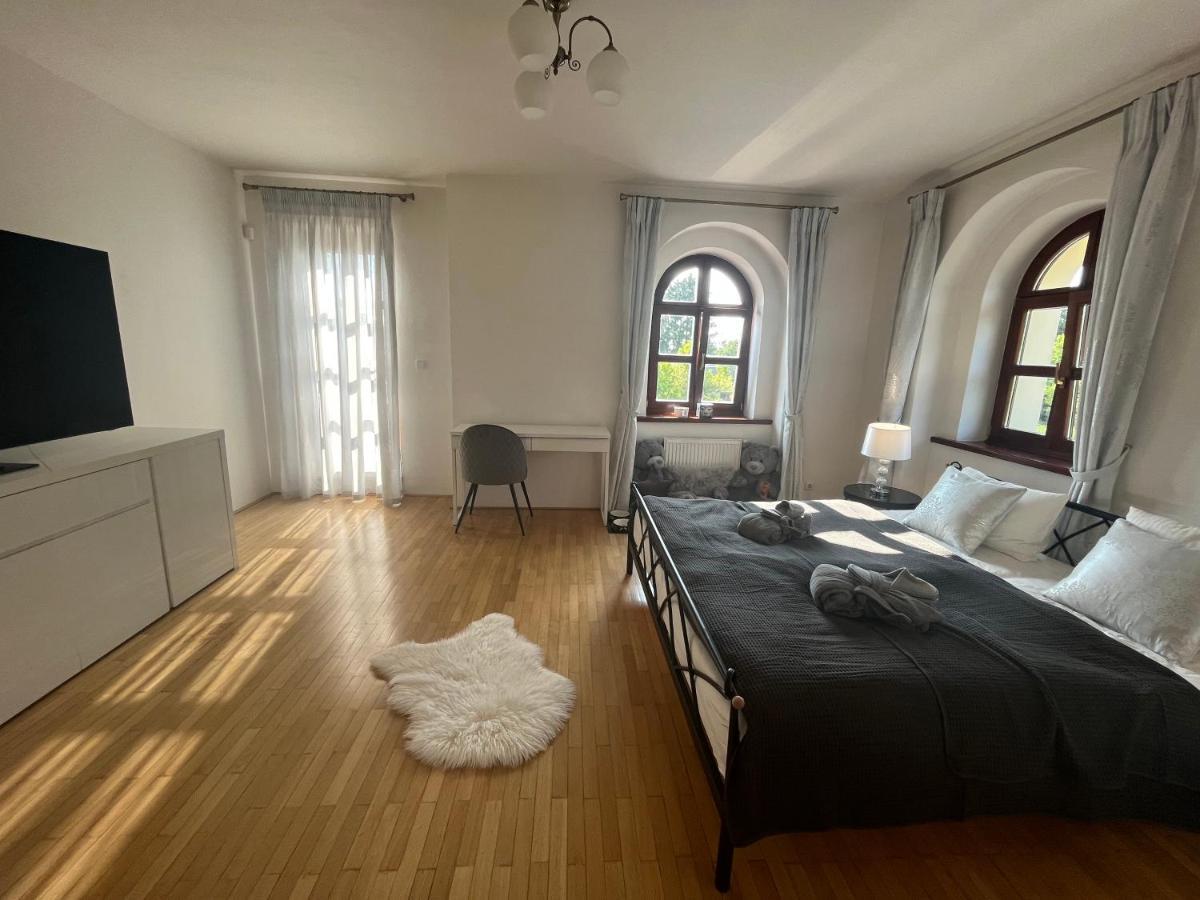 Dogs Resort And Spa Horni Bezdekov Bagian luar foto