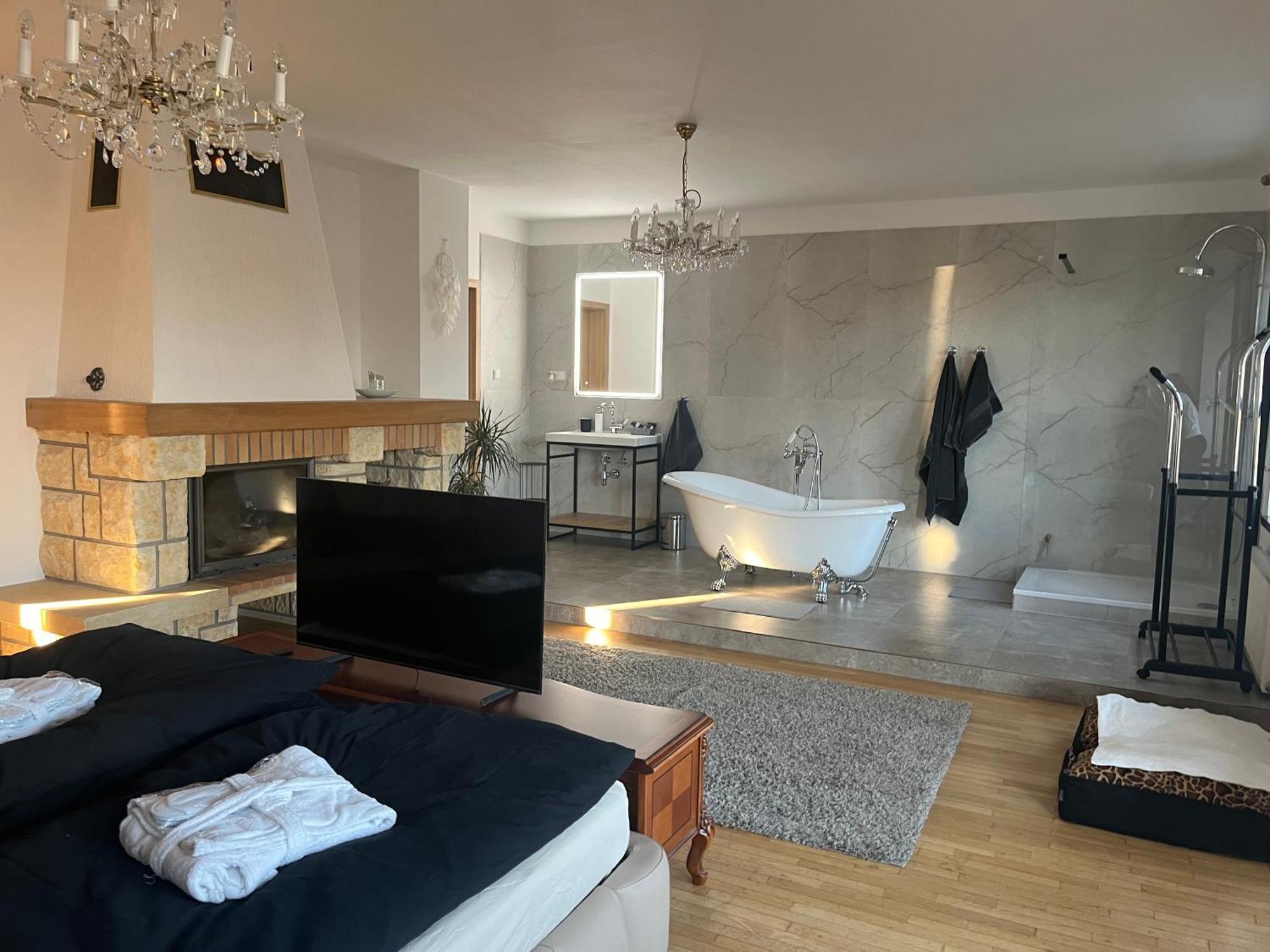 Dogs Resort And Spa Horni Bezdekov Bagian luar foto